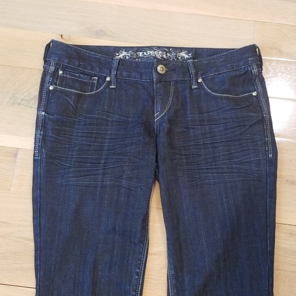 Express women's barely boot jeans, size 6R - Picture 3 of 6
